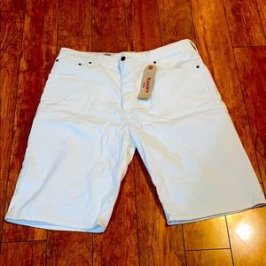 ( White Levi’s Jean Loose Straight shorts)